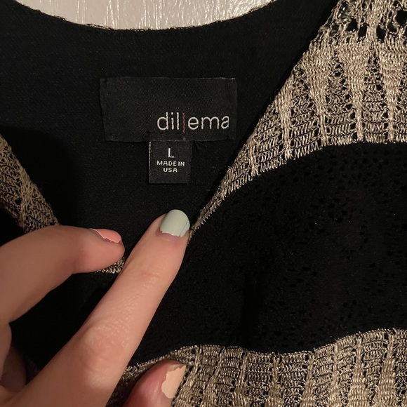 Bodycon Aritzia mini dress - Picture 2 of 3